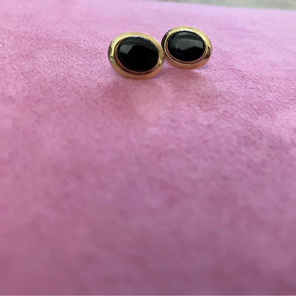 14k yellow gold and onyx Oval Stud Earrings - Classic Women's Jewelry